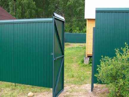 Профнастил МП10 на фасаде